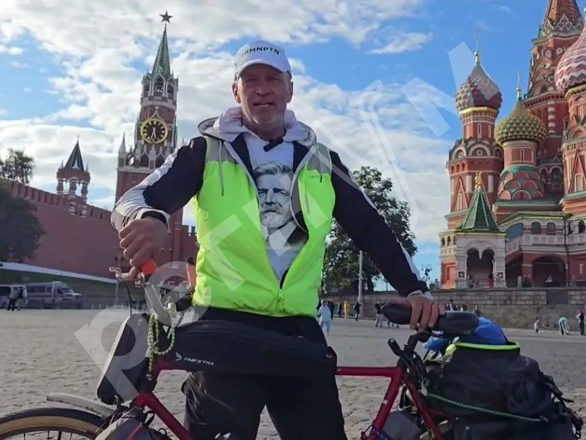 Крик «Слава Украине*» на Красной площади: как чешский блогер хотел разоблачить «кровавый режим», но стал мемом
